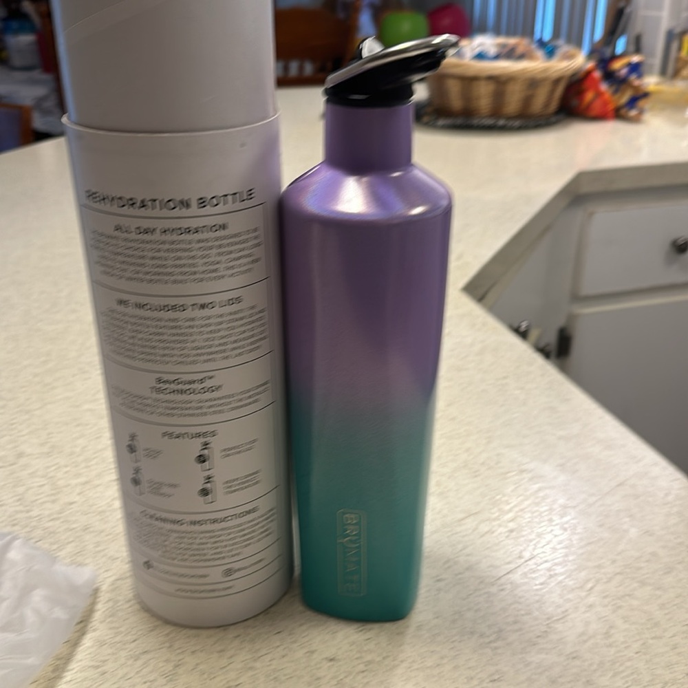 Bru mate rehydration bottle 25oz glitter mermaid